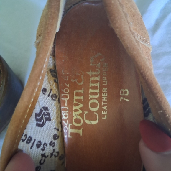 Brown Suede Moccasin Shoes with Fringe - Picture 3 of 5